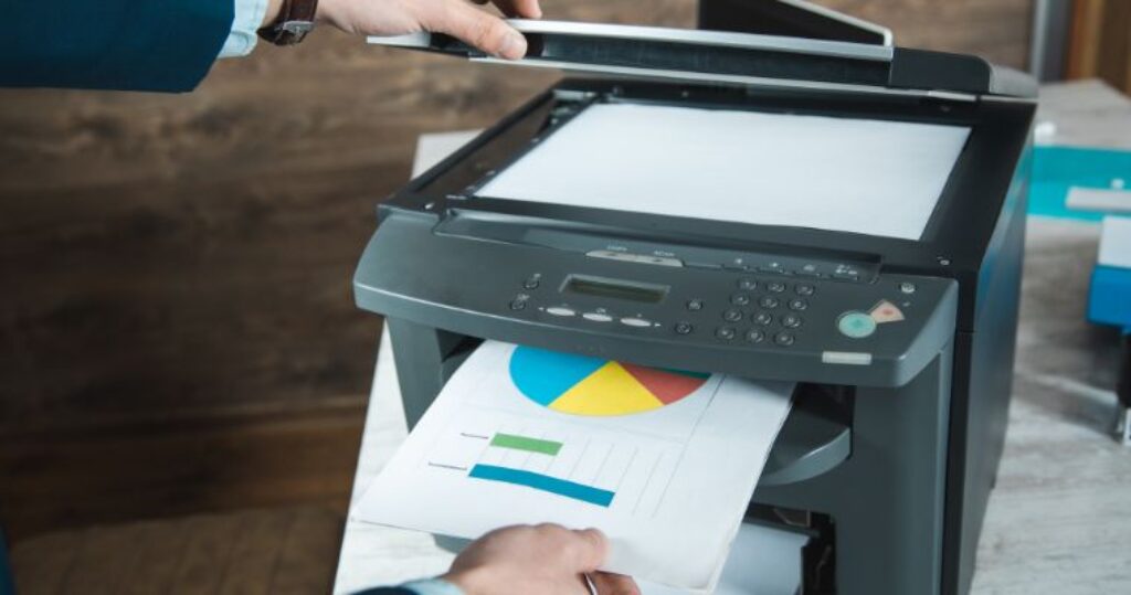 Qual a melhor impressora multifuncional para alta demanda de impressão?